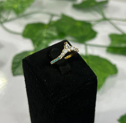 Ring aus 10 kt Gelbgold mit Marquise-Diamant und Türkis