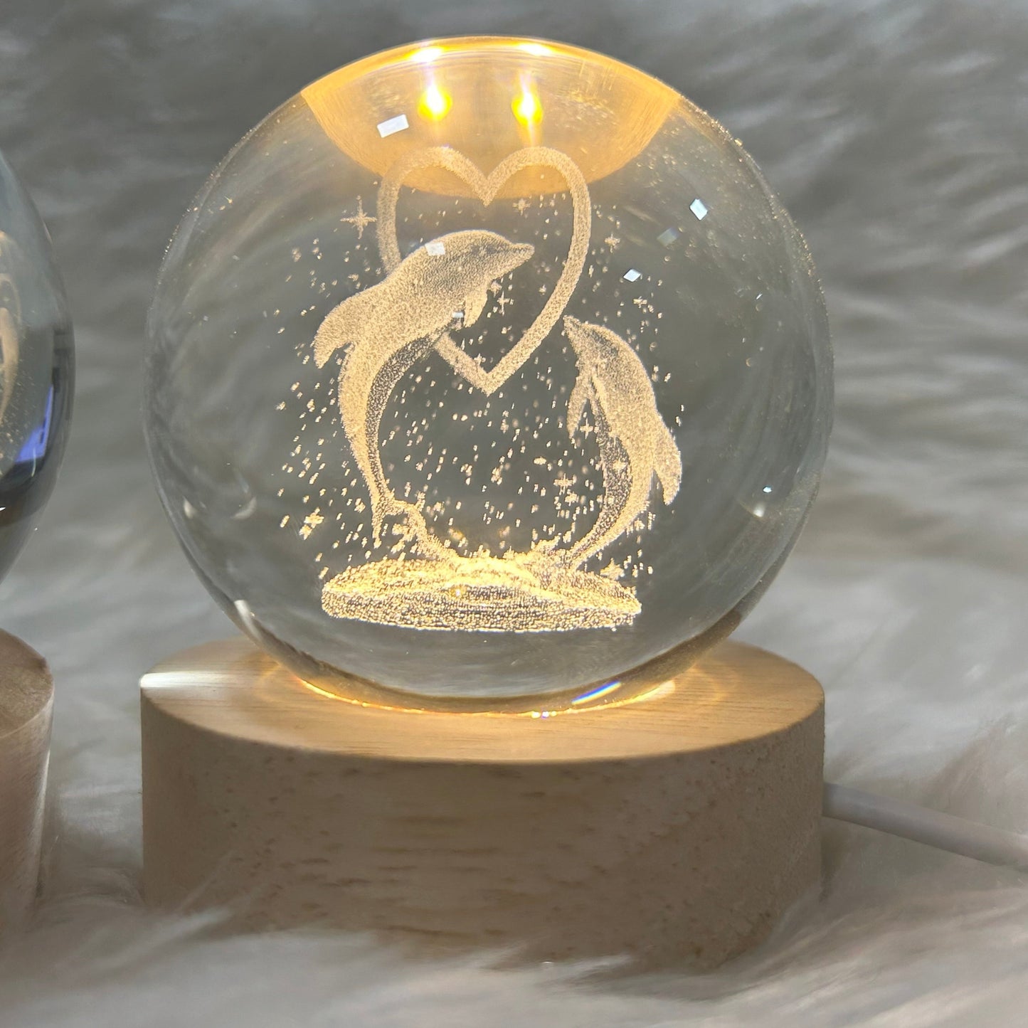 Lámpara de globo de nieve de amor con luz nocturna de delfines de pareja personalizada 