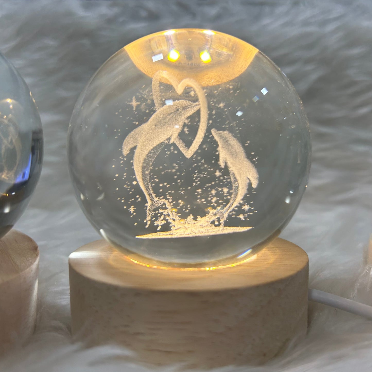 Lámpara de globo de nieve de amor con luz nocturna de delfines de pareja personalizada 