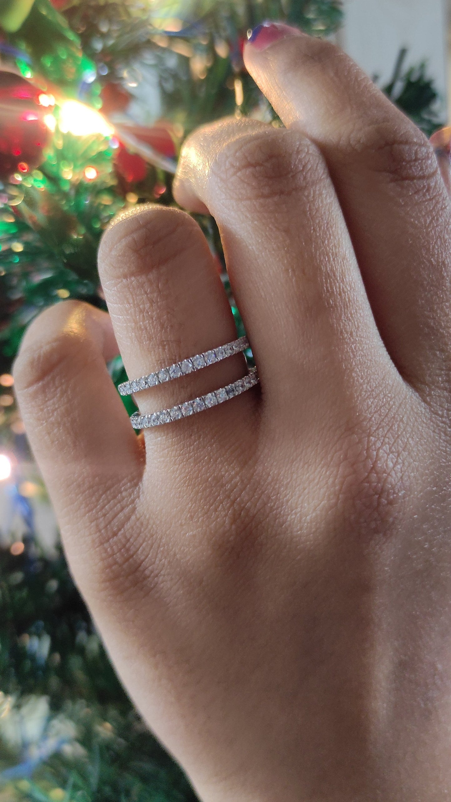 Ringveredler mit rundem Diamantschliff