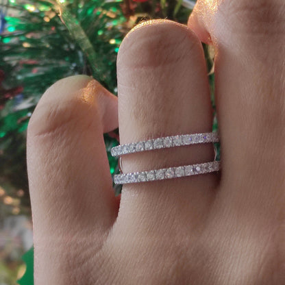 Ringveredler mit rundem Diamantschliff