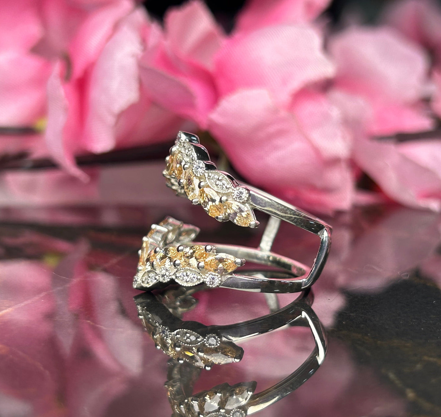 Ringschutz mit Vintage-Diamant in Champagner