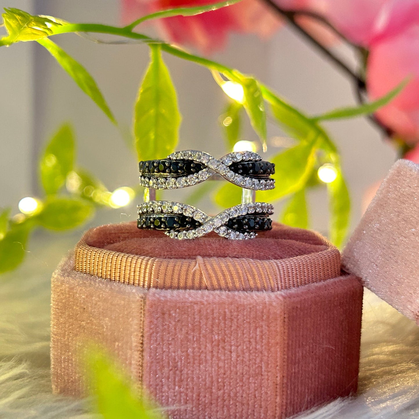 Art Deco Ringverstärkung aus schwarzem Onyx und Moissanit - Verlobungsringschutz für Frauen