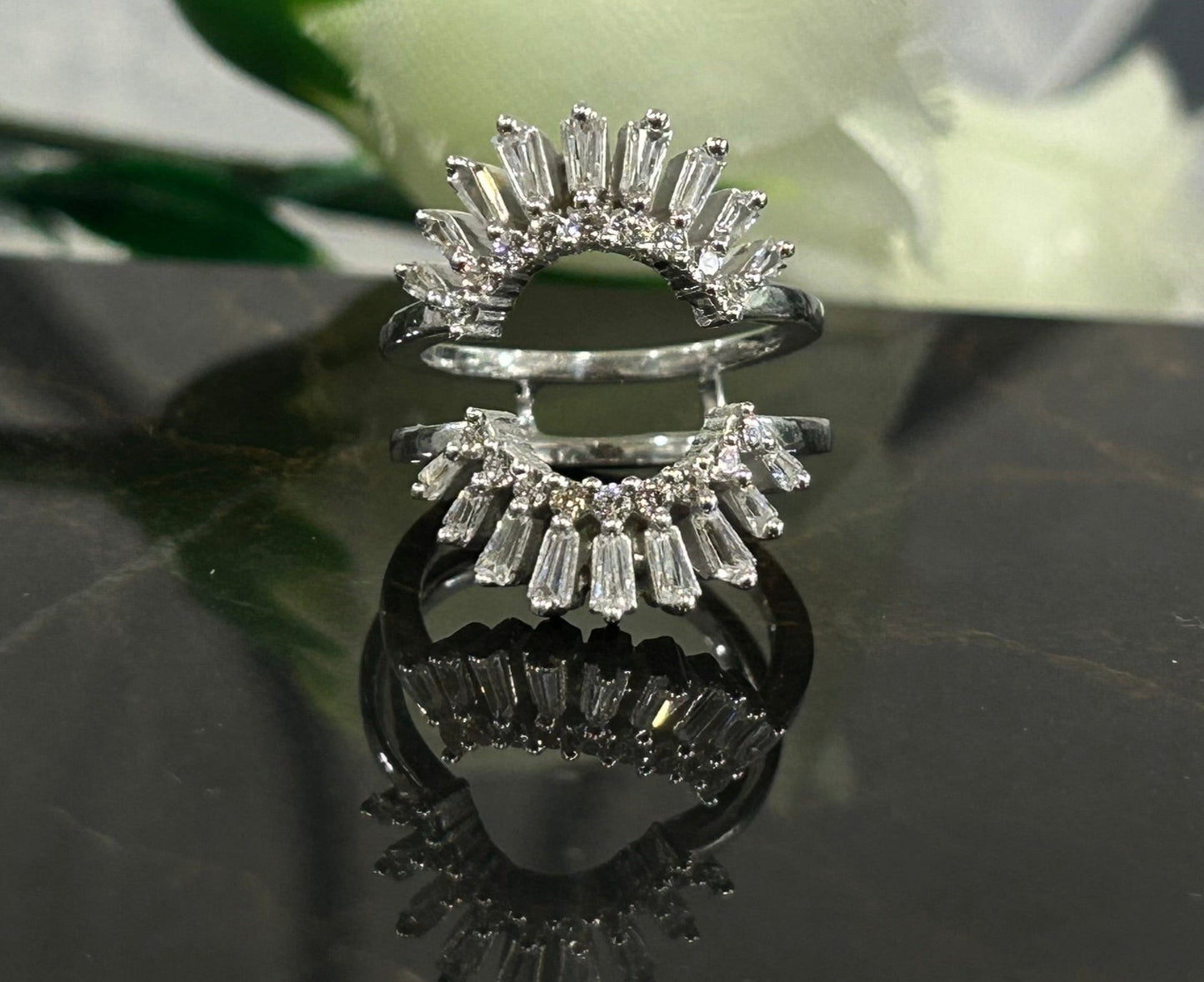 Anillo de boda potenciador de anillo Sunburst 