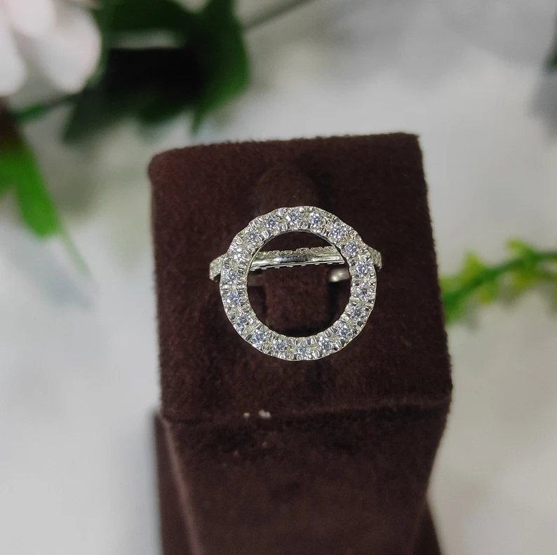 Envoltura potenciadora de anillo de diamante blanco y marrón champán de 1,20 quilates