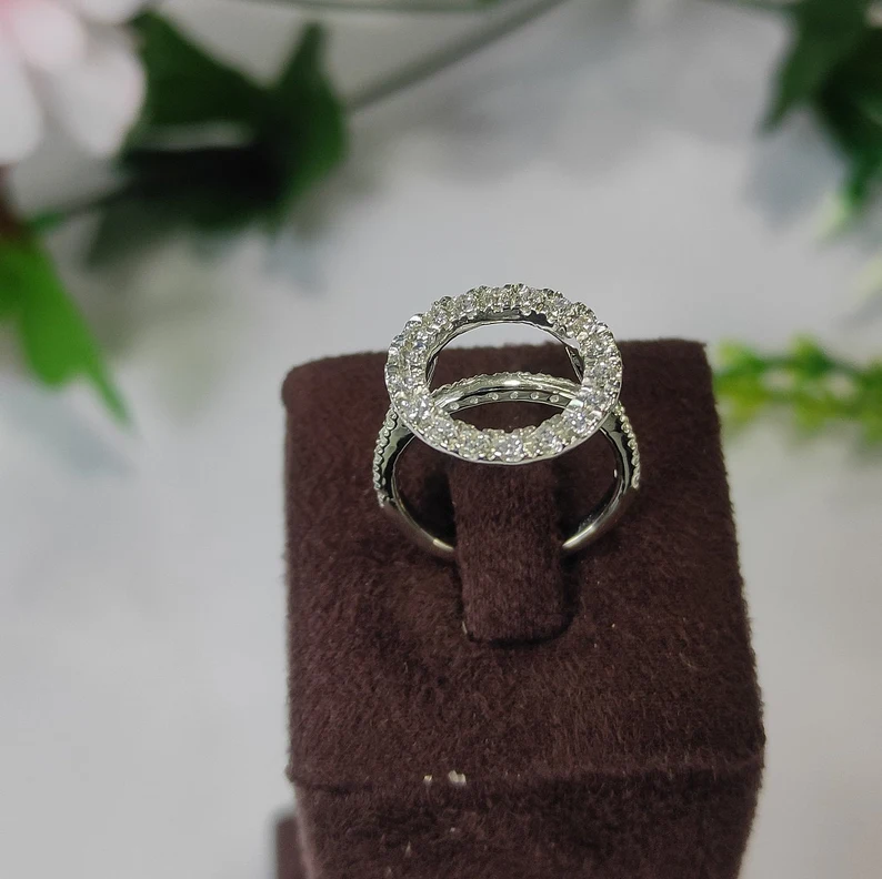 Envoltura potenciadora de anillo de diamante blanco y marrón champán de 1,20 quilates